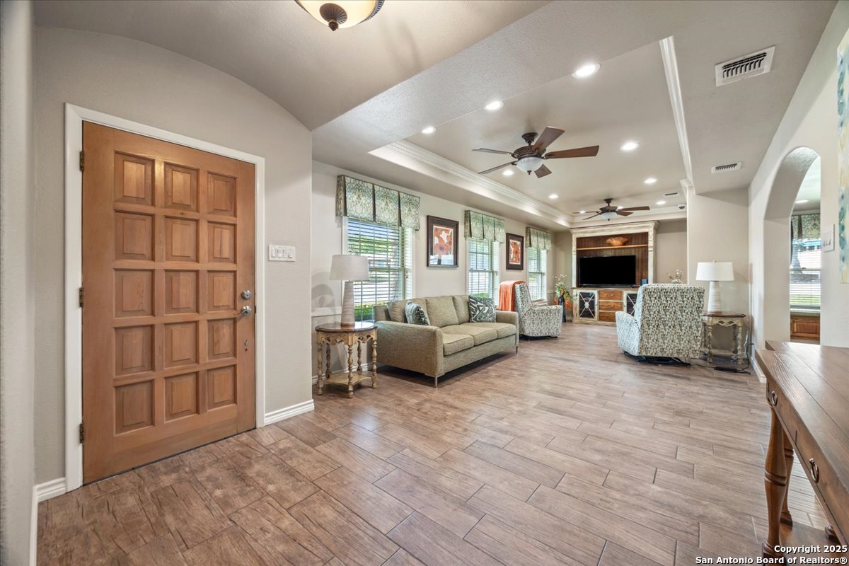 6822 Moss Oak
