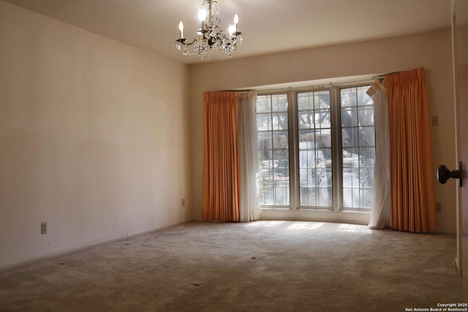 9838 Greentree