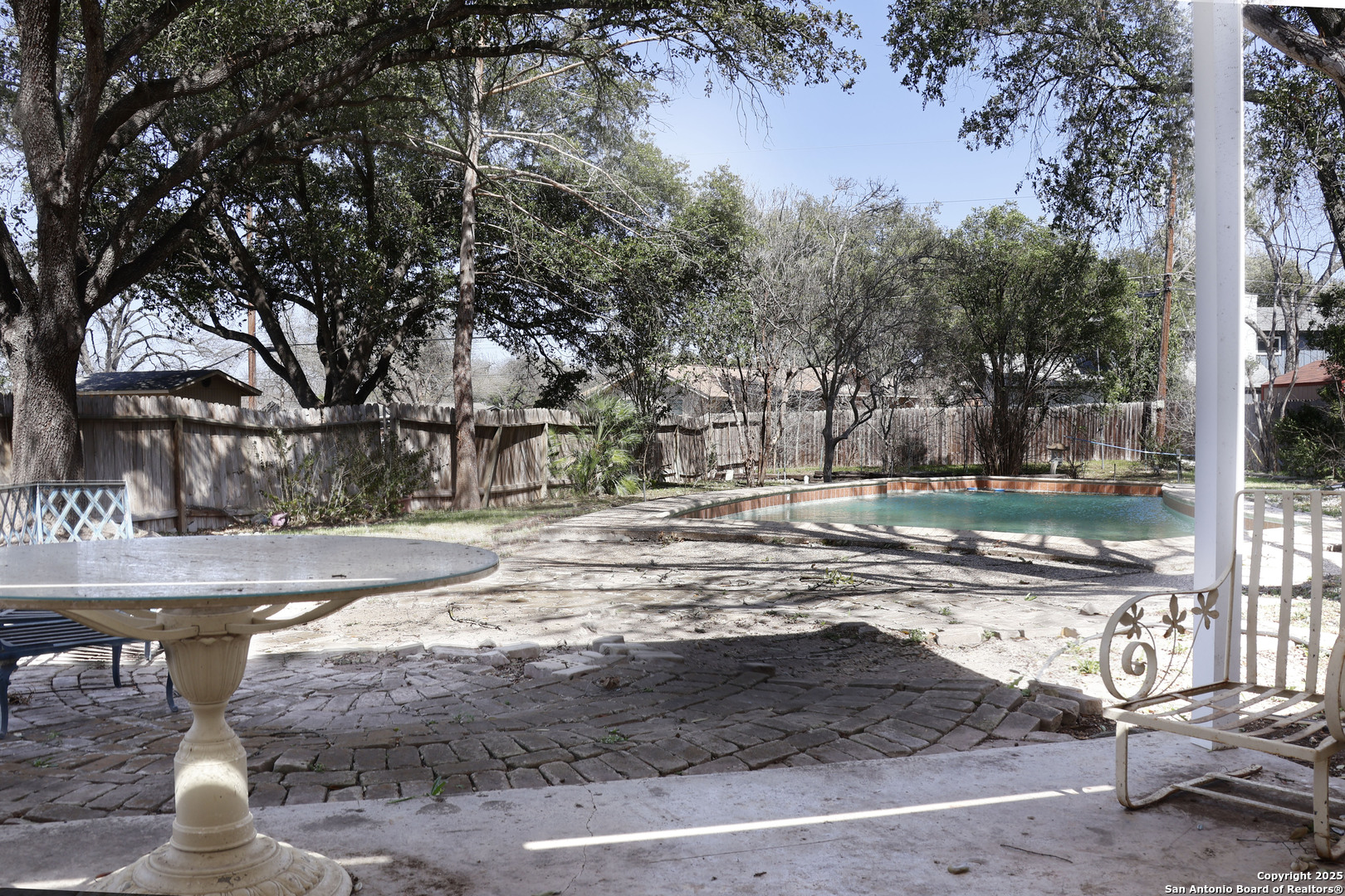 9838 Greentree