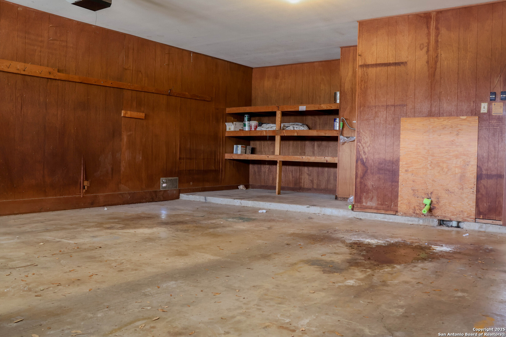 9838 Greentree
