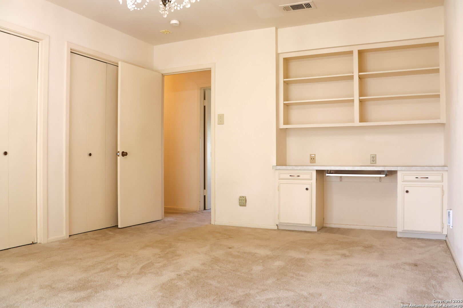 9838 Greentree
