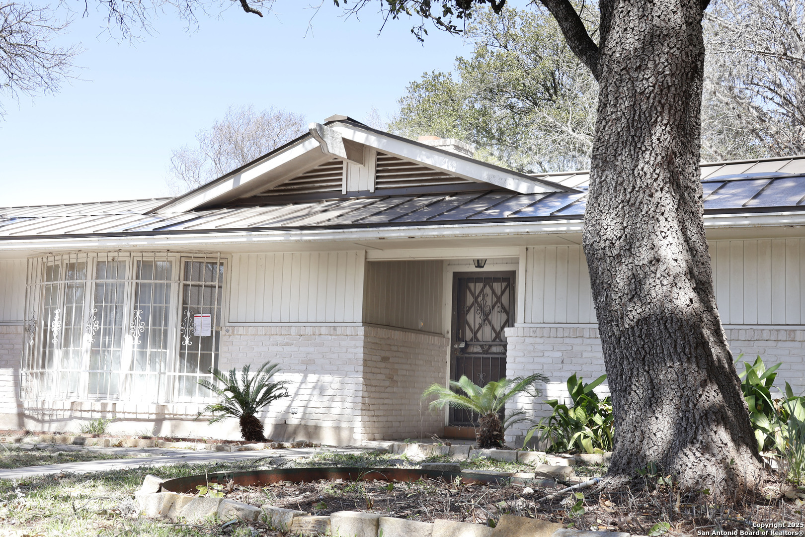 9838 Greentree