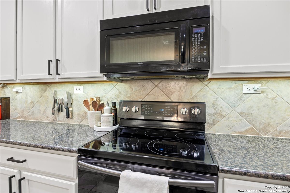 6108 CALLAWAY PARK