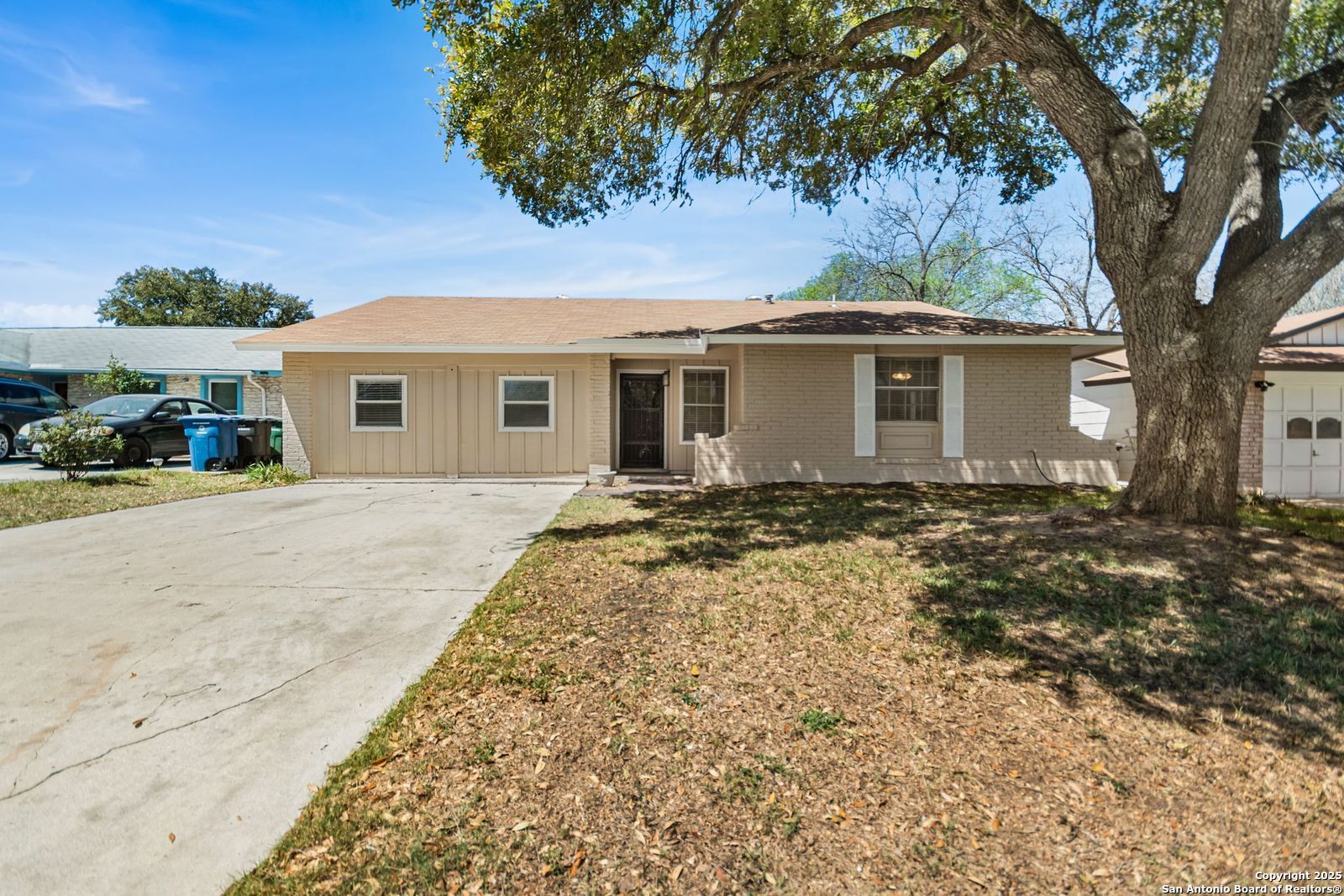 12027 El Sendero