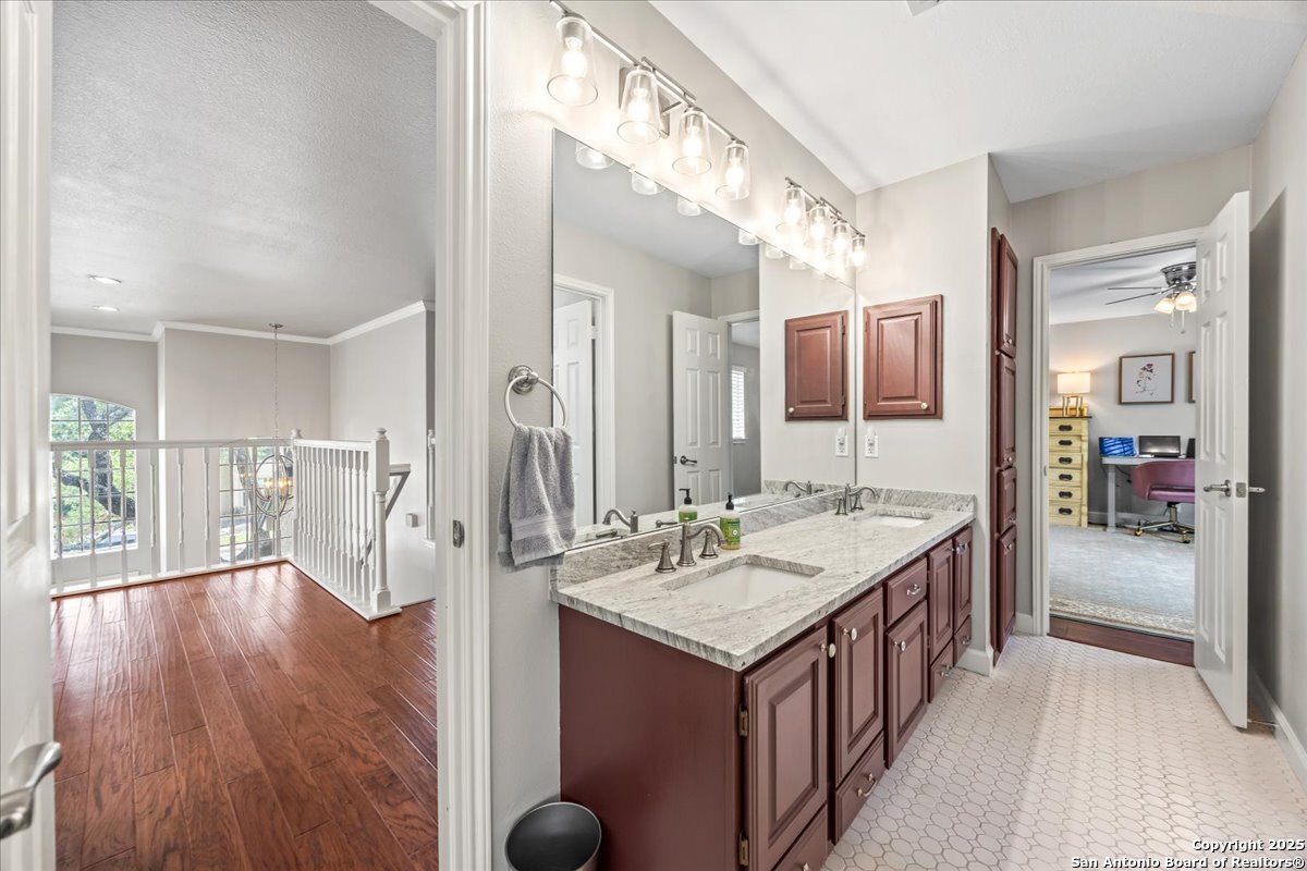 13822 Chittim Meadow