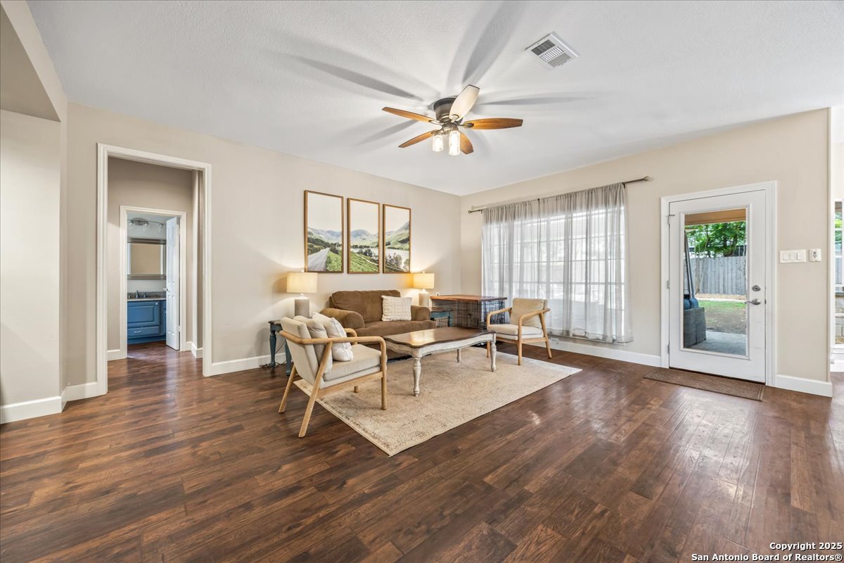 13822 Chittim Meadow