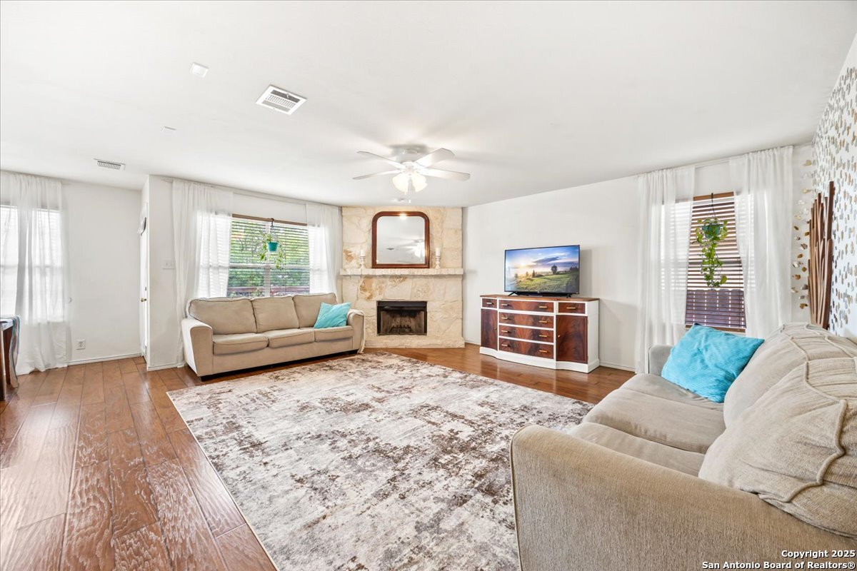 211 Rock Springs