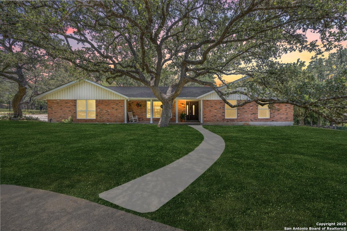 9392 Cinchona Trail