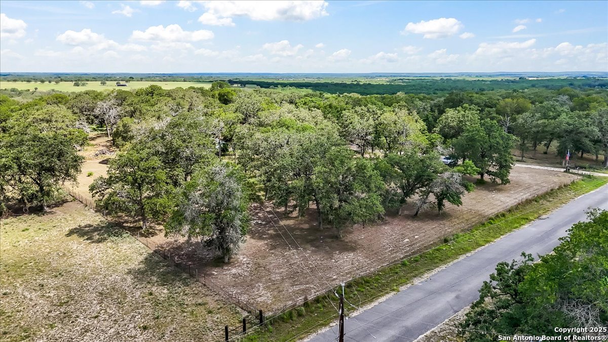 1291 Vivroux Ranch
