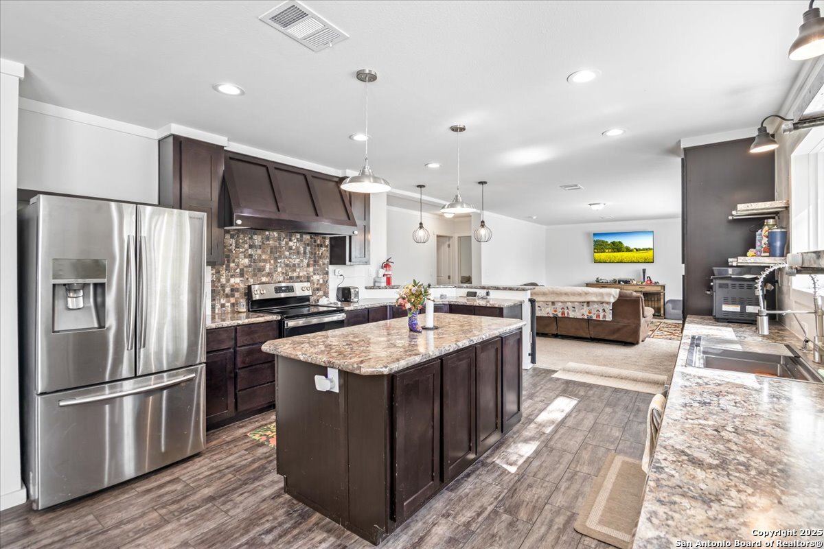 1291 Vivroux Ranch