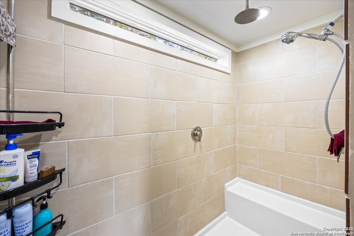 1291 Vivroux Ranch