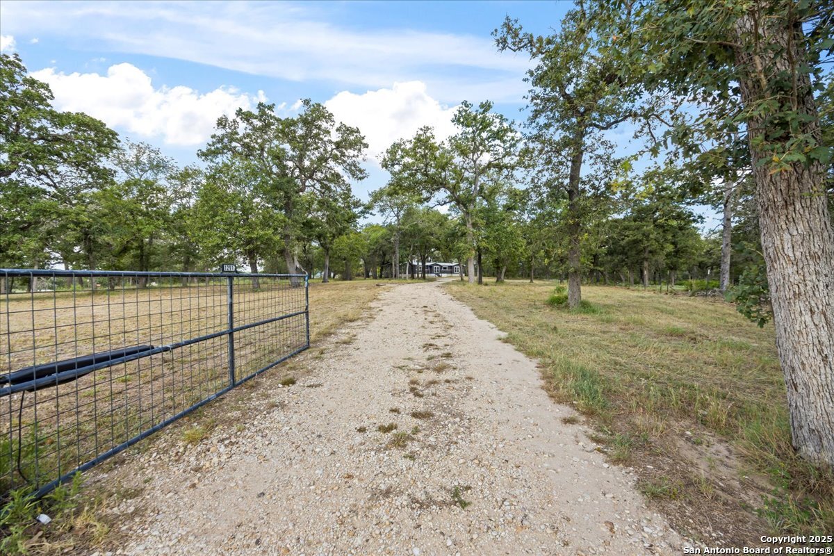 1291 Vivroux Ranch