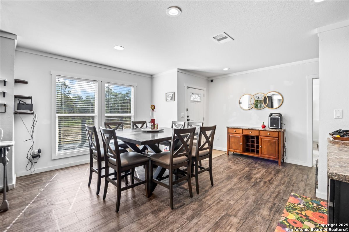 1291 Vivroux Ranch