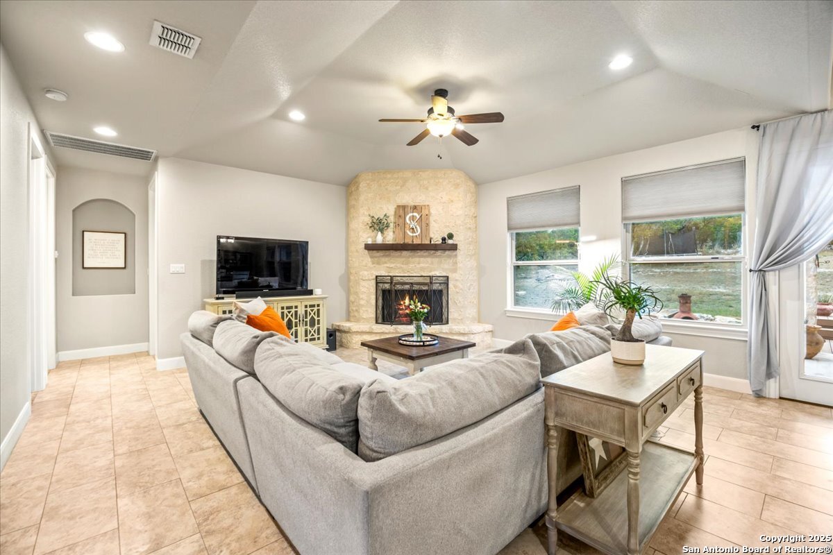 31720 Retama