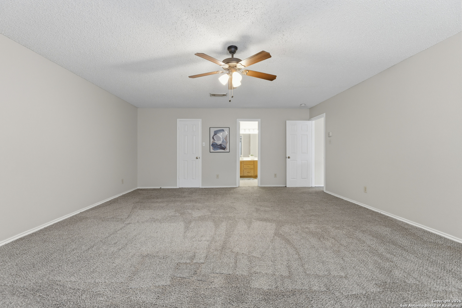 1048 Sycamore