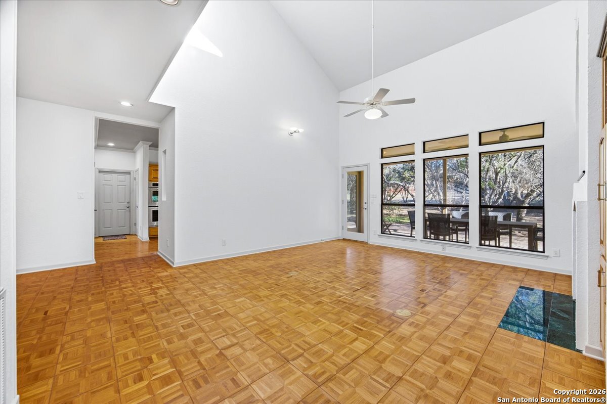 21655 Valley Park