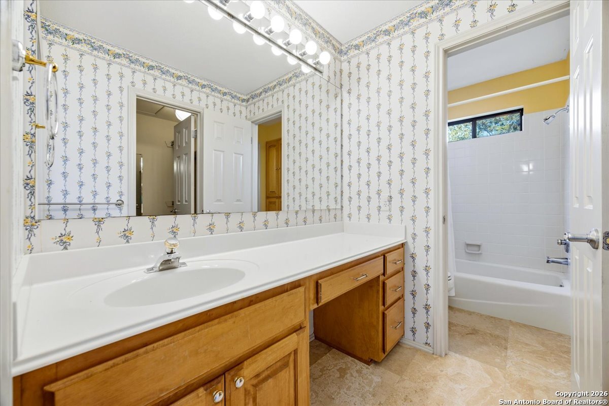 21655 Valley Park