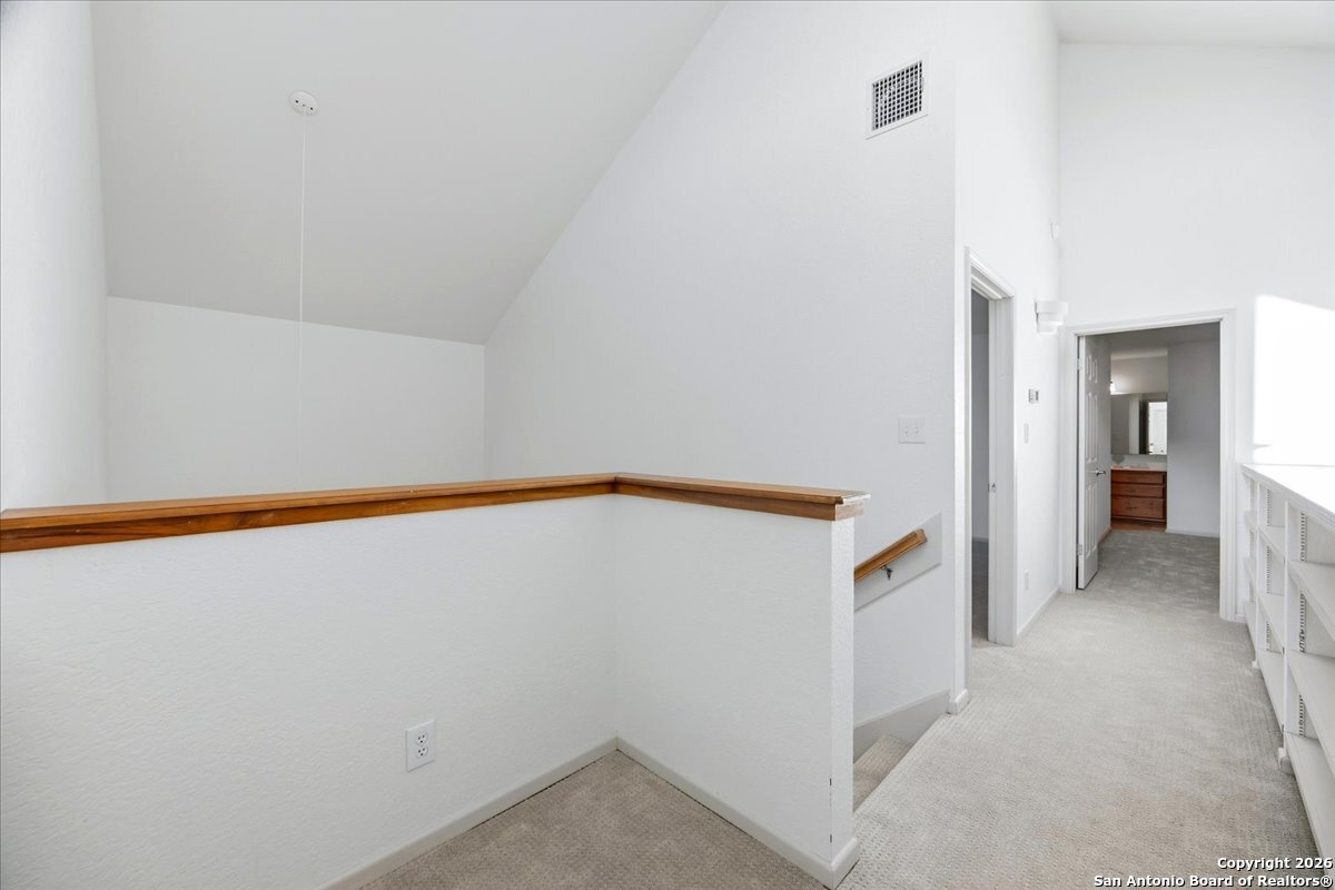 21655 Valley Park