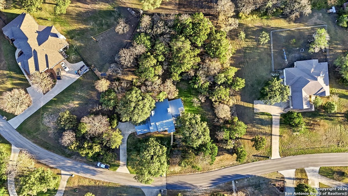 21655 Valley Park