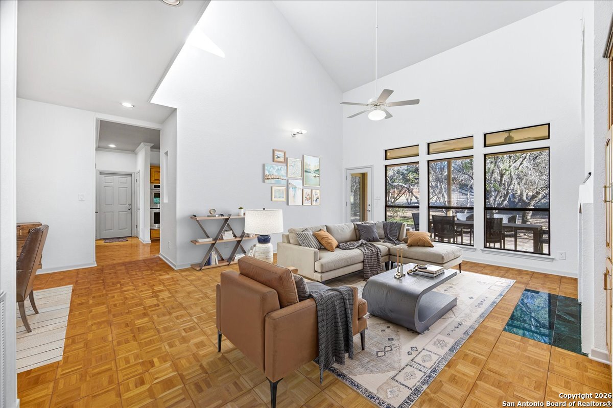 21655 Valley Park