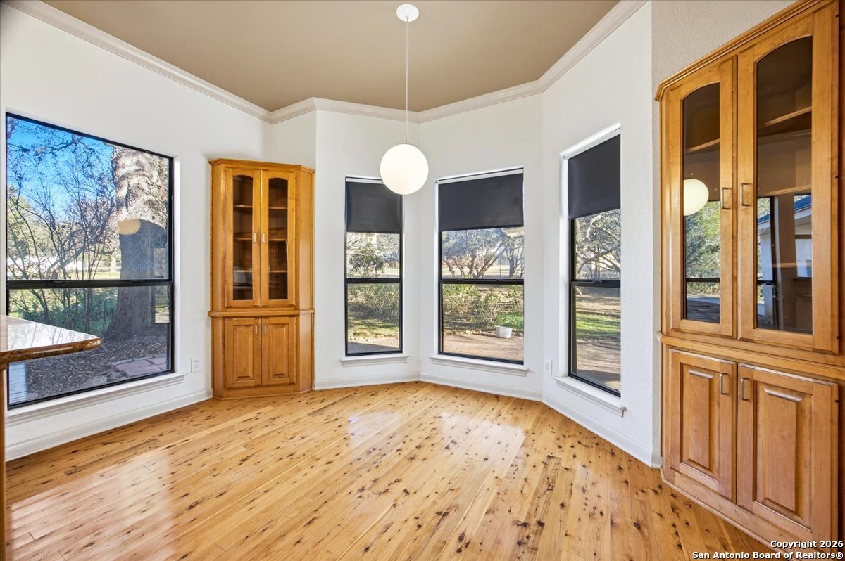 21655 Valley Park