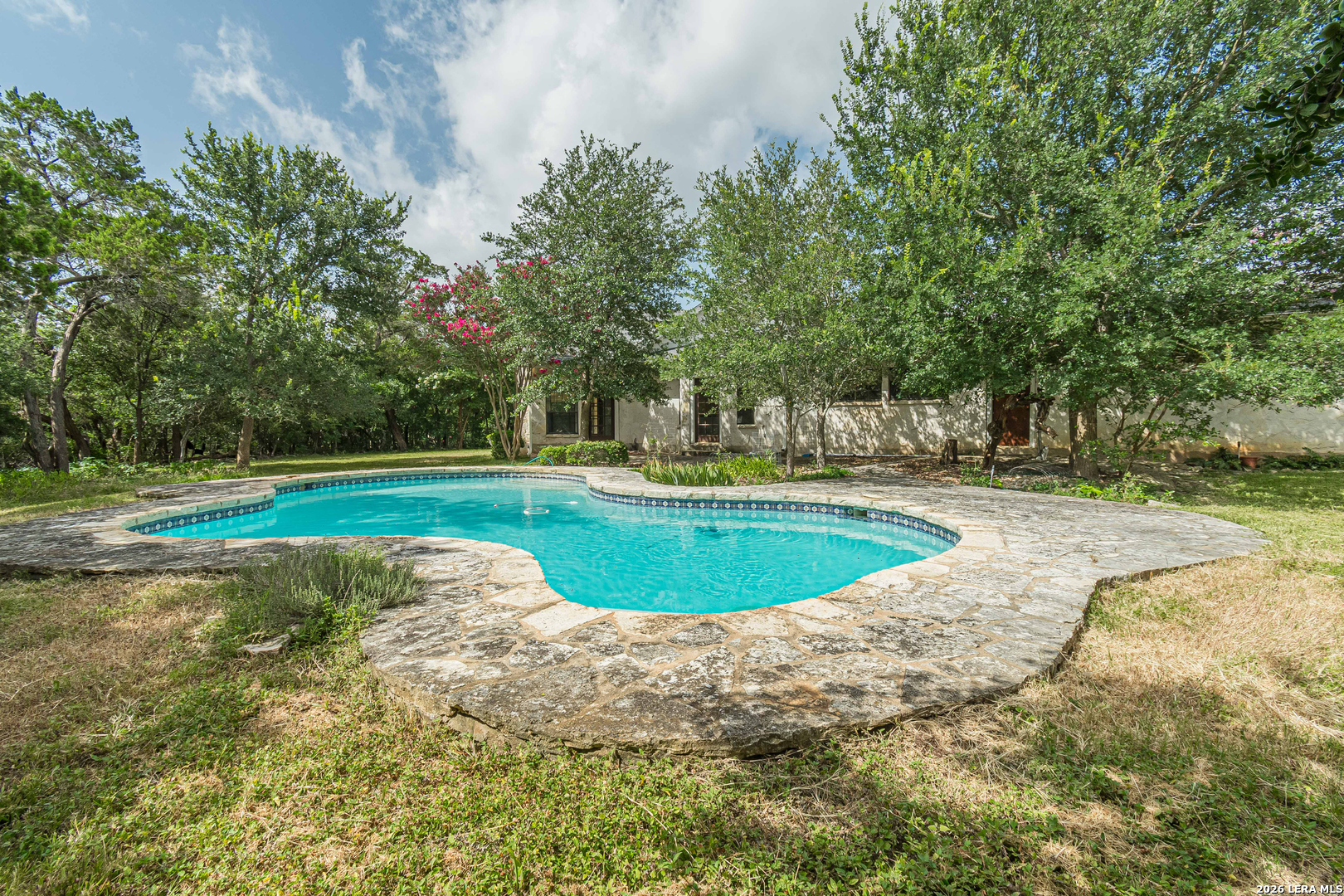 27036 CYNTHIA DR