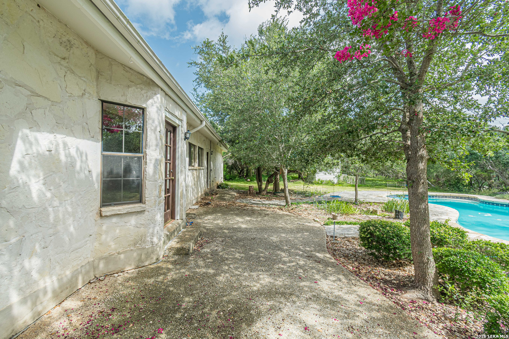 27036 CYNTHIA DR