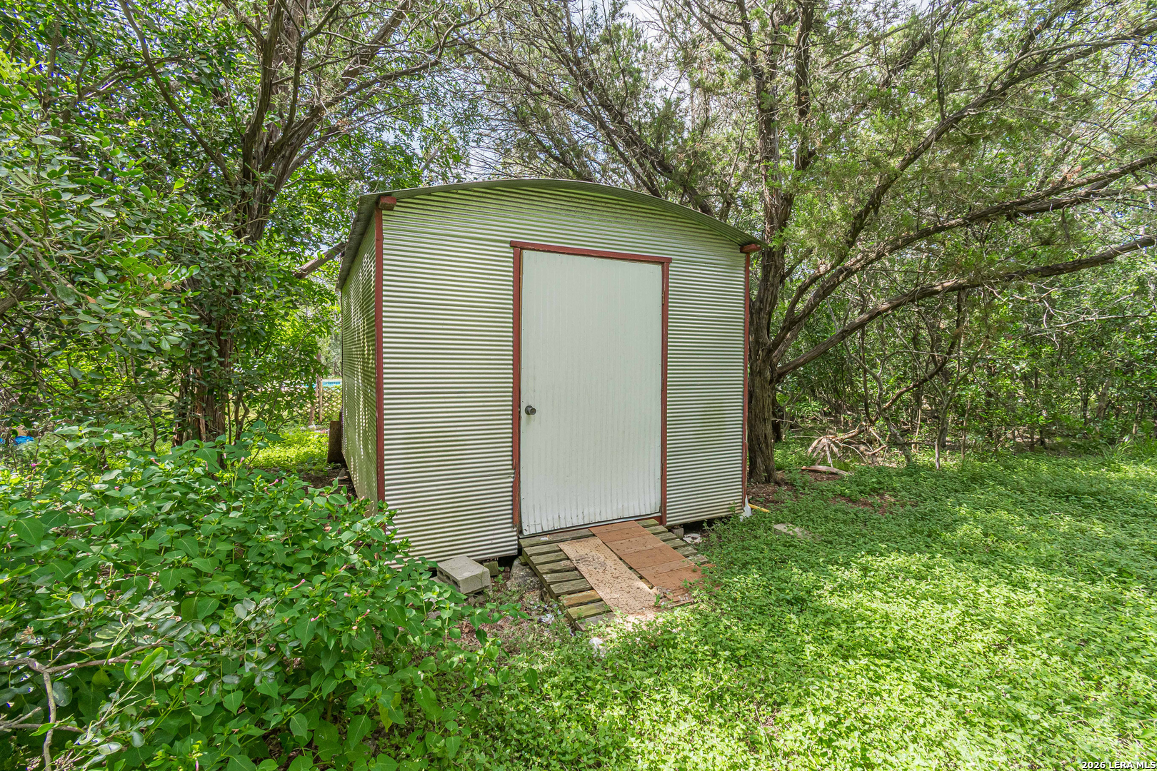 27036 CYNTHIA DR