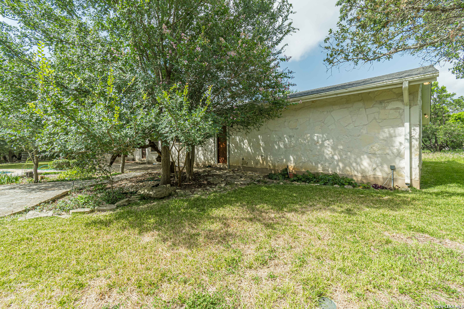 27036 CYNTHIA DR