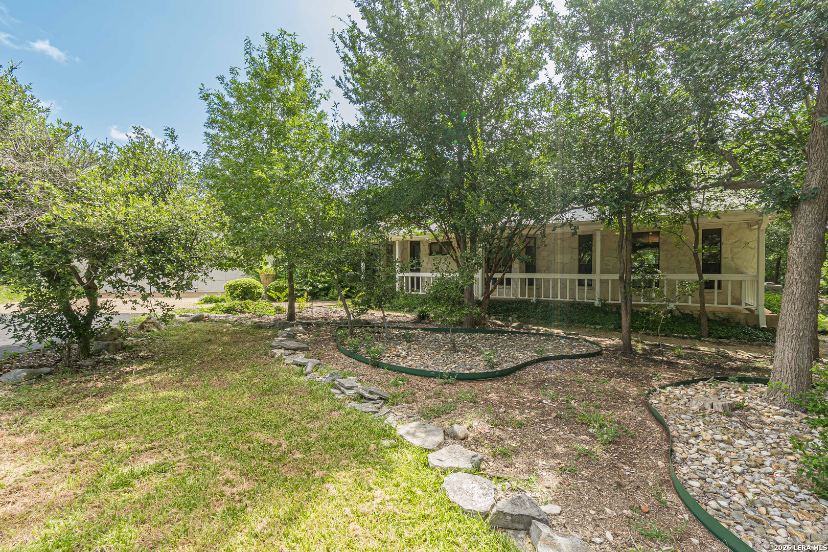 27036 CYNTHIA DR