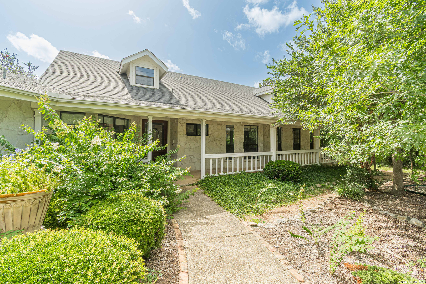 27036 CYNTHIA DR