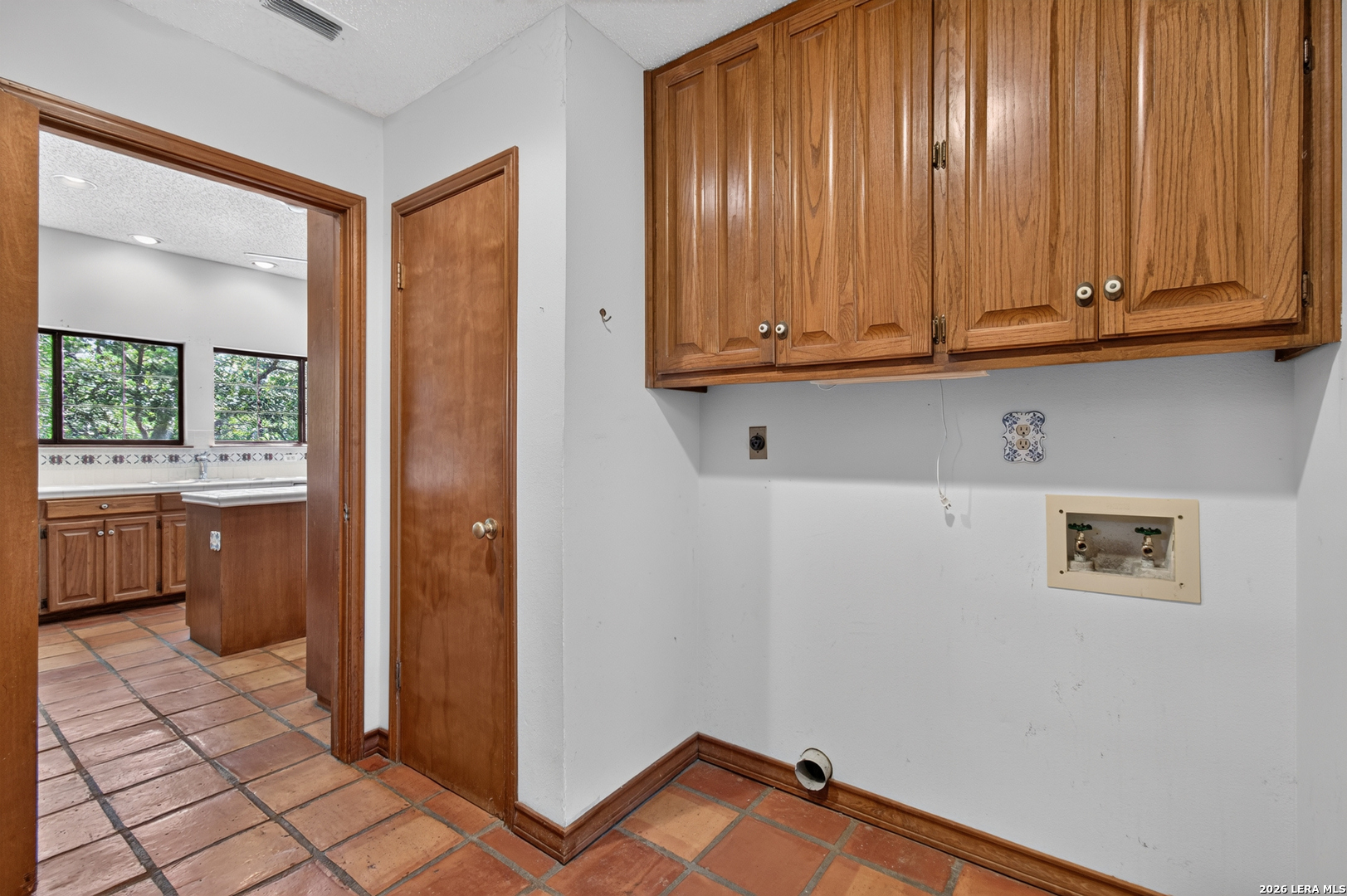 27036 CYNTHIA DR