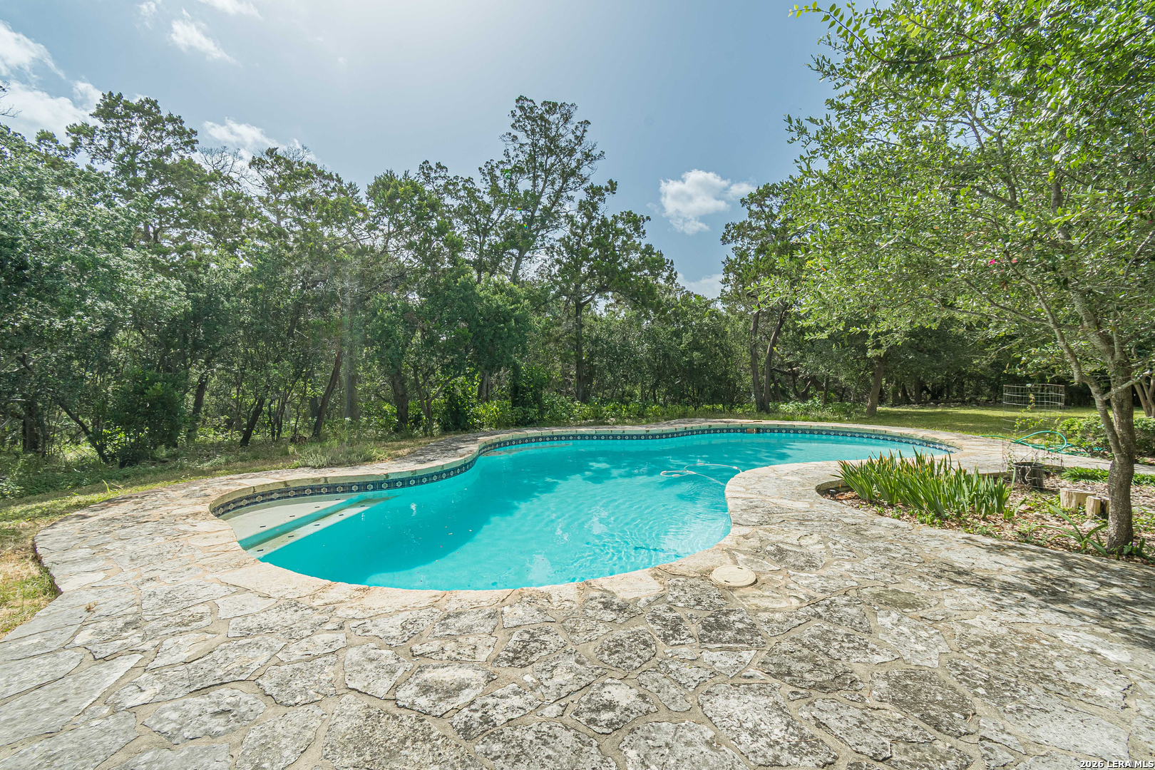 27036 CYNTHIA DR