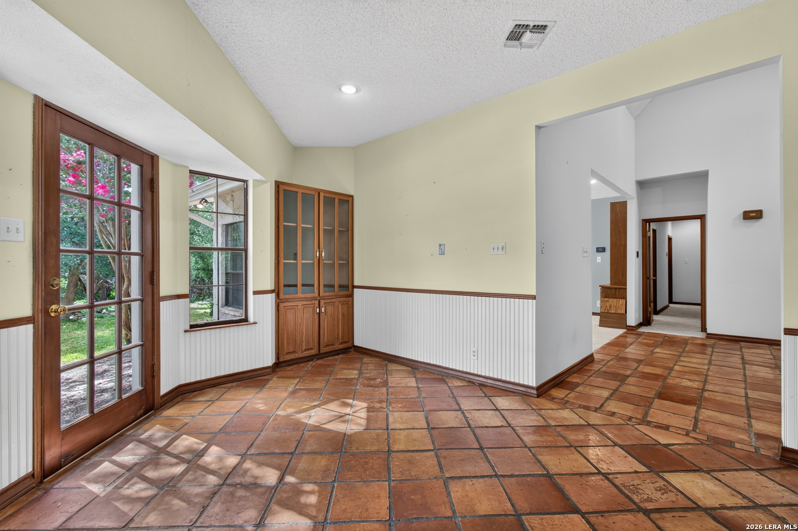 27036 CYNTHIA DR