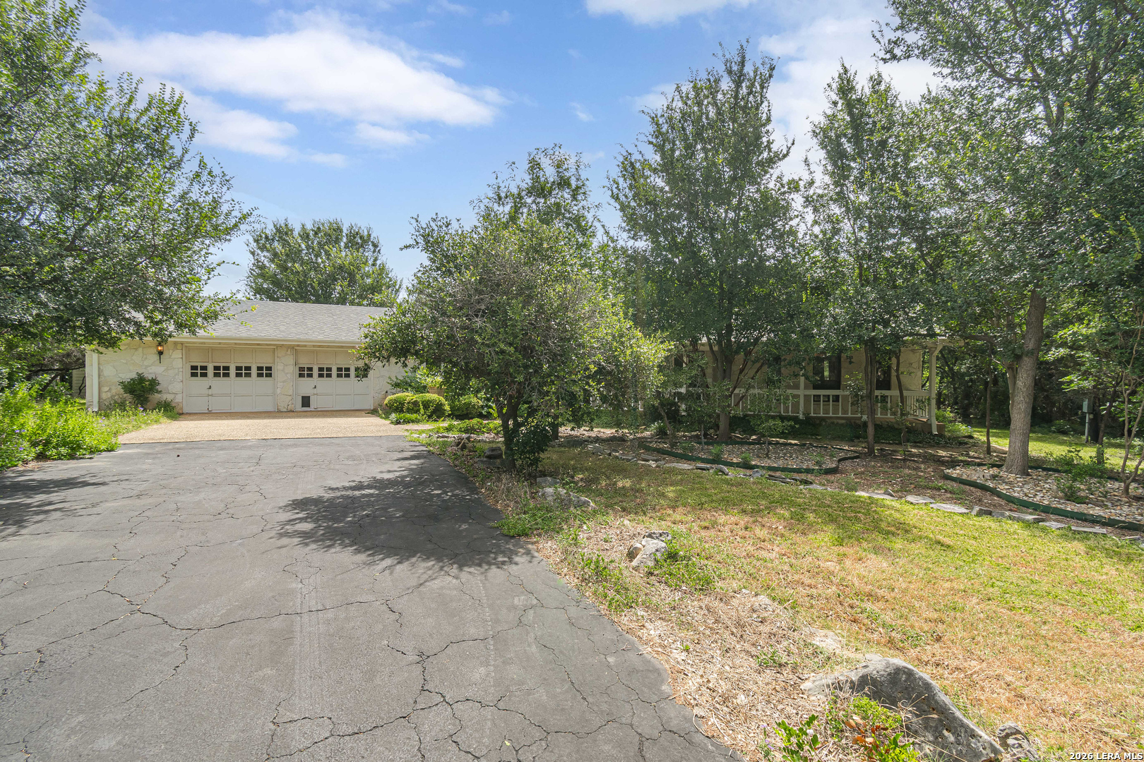 27036 CYNTHIA DR