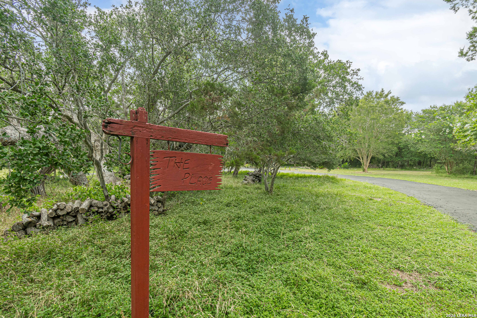 27036 CYNTHIA DR