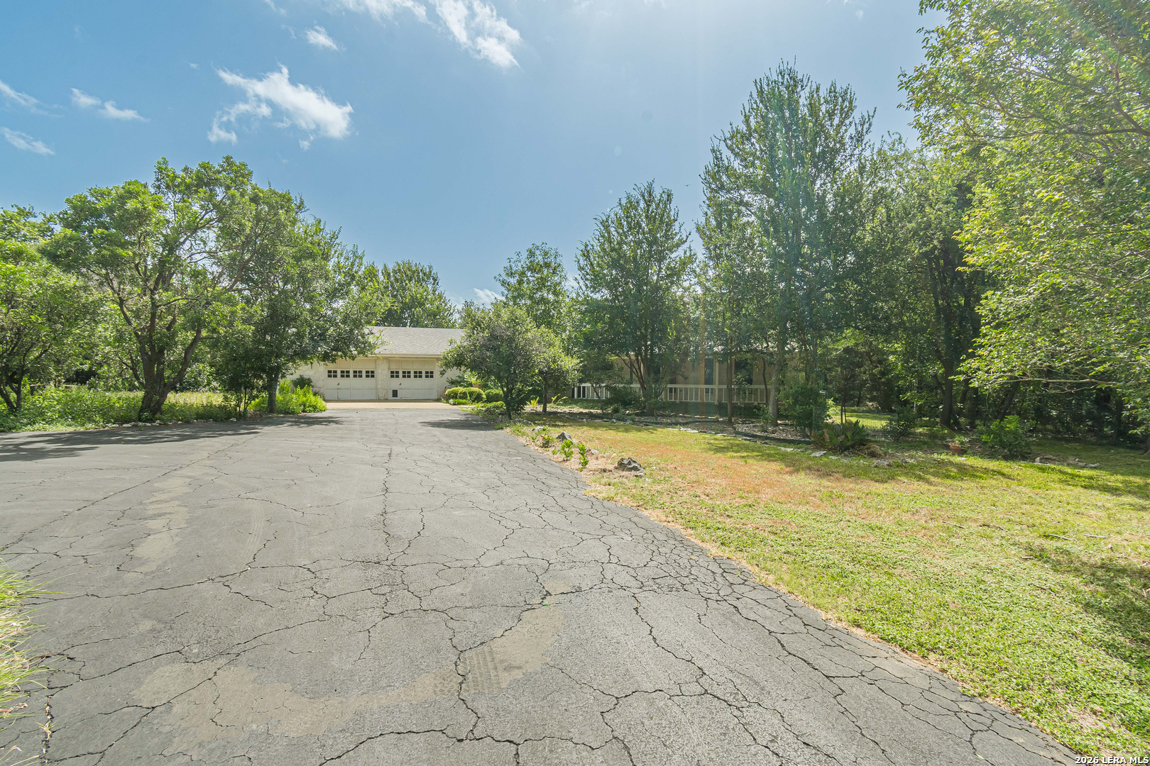 27036 CYNTHIA DR