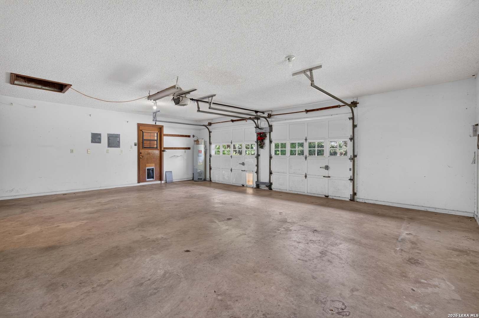 27036 CYNTHIA DR
