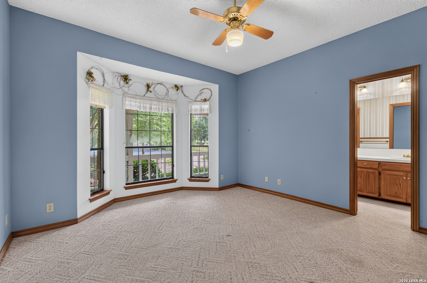 27036 CYNTHIA DR