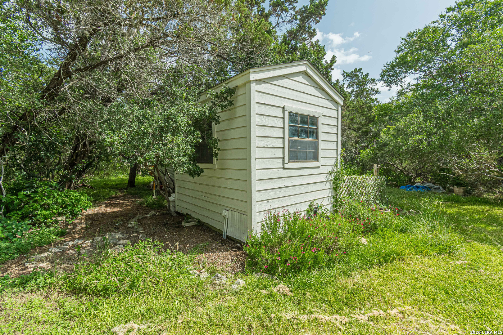 27036 CYNTHIA DR
