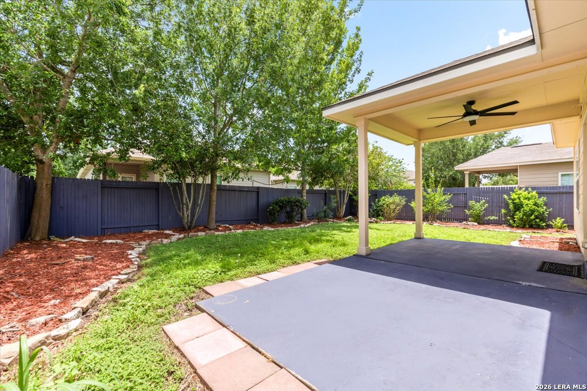 437 STONEBROOK DR