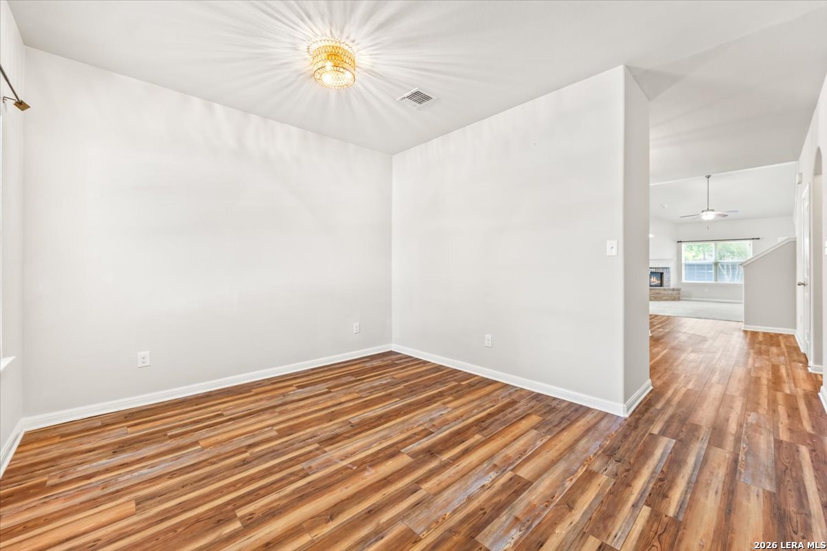 437 STONEBROOK DR