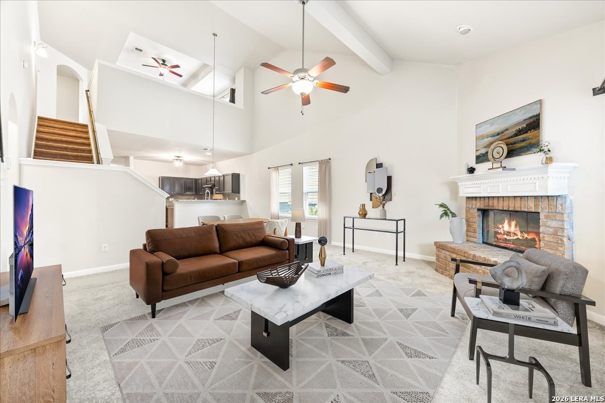 437 STONEBROOK DR