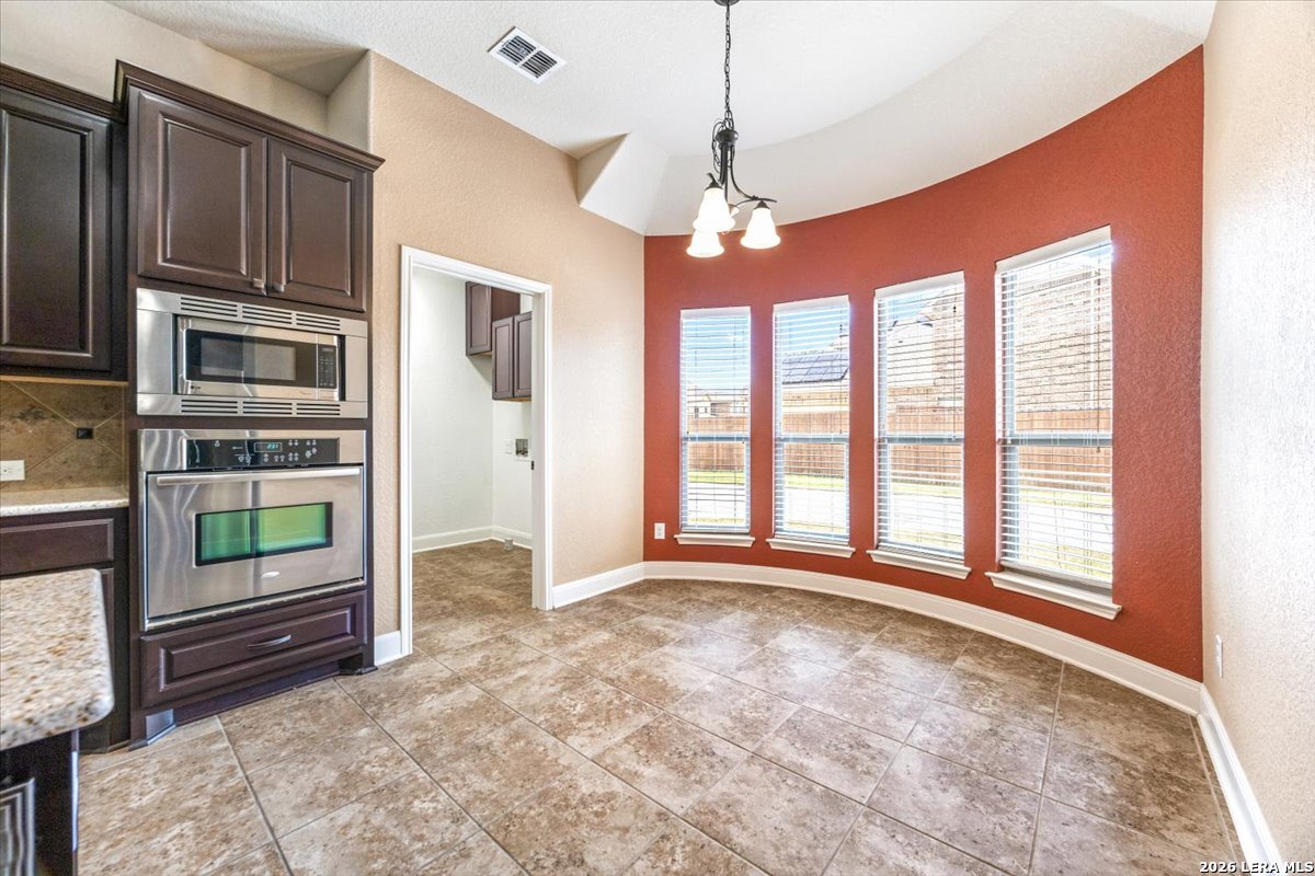 6909 Hallie Heights