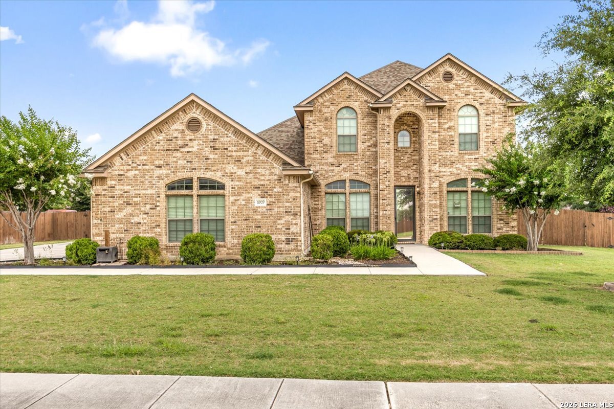 6909 Hallie Heights