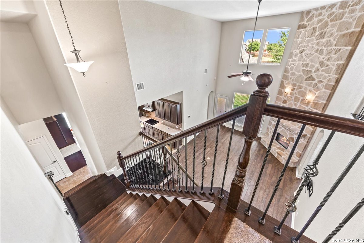 6909 Hallie Heights