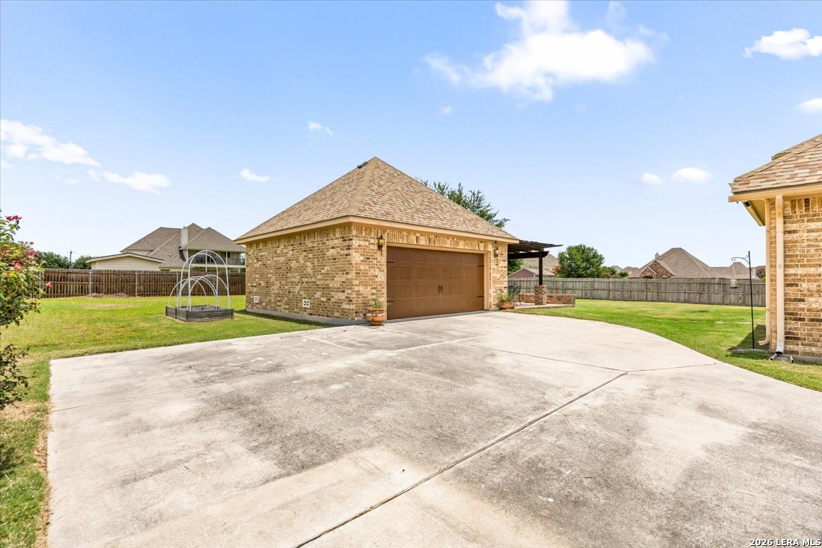 6909 Hallie Heights