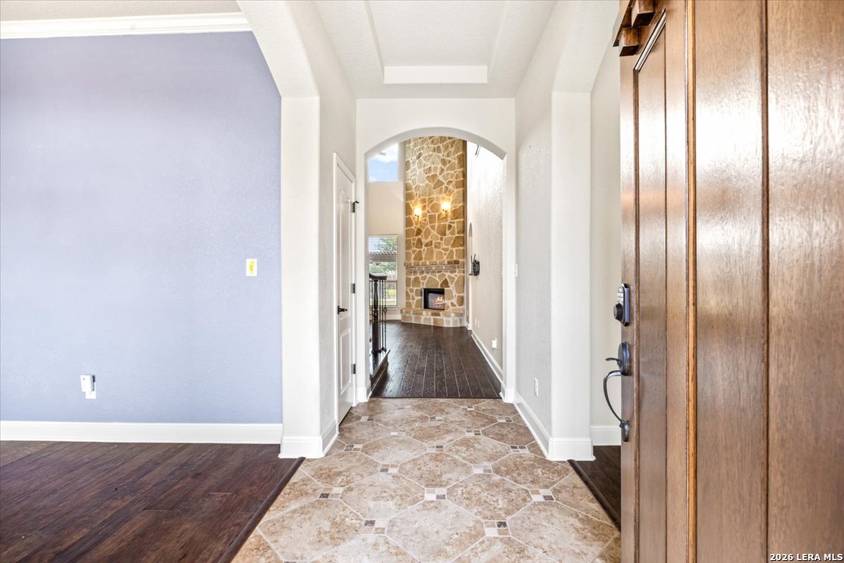 6909 Hallie Heights