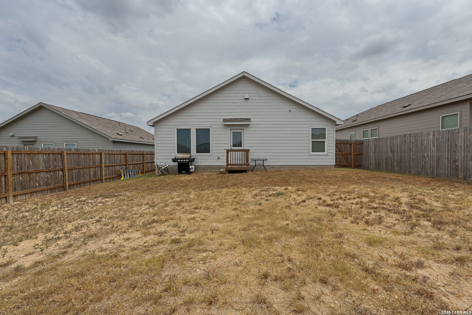 913 RIVIERA CT
