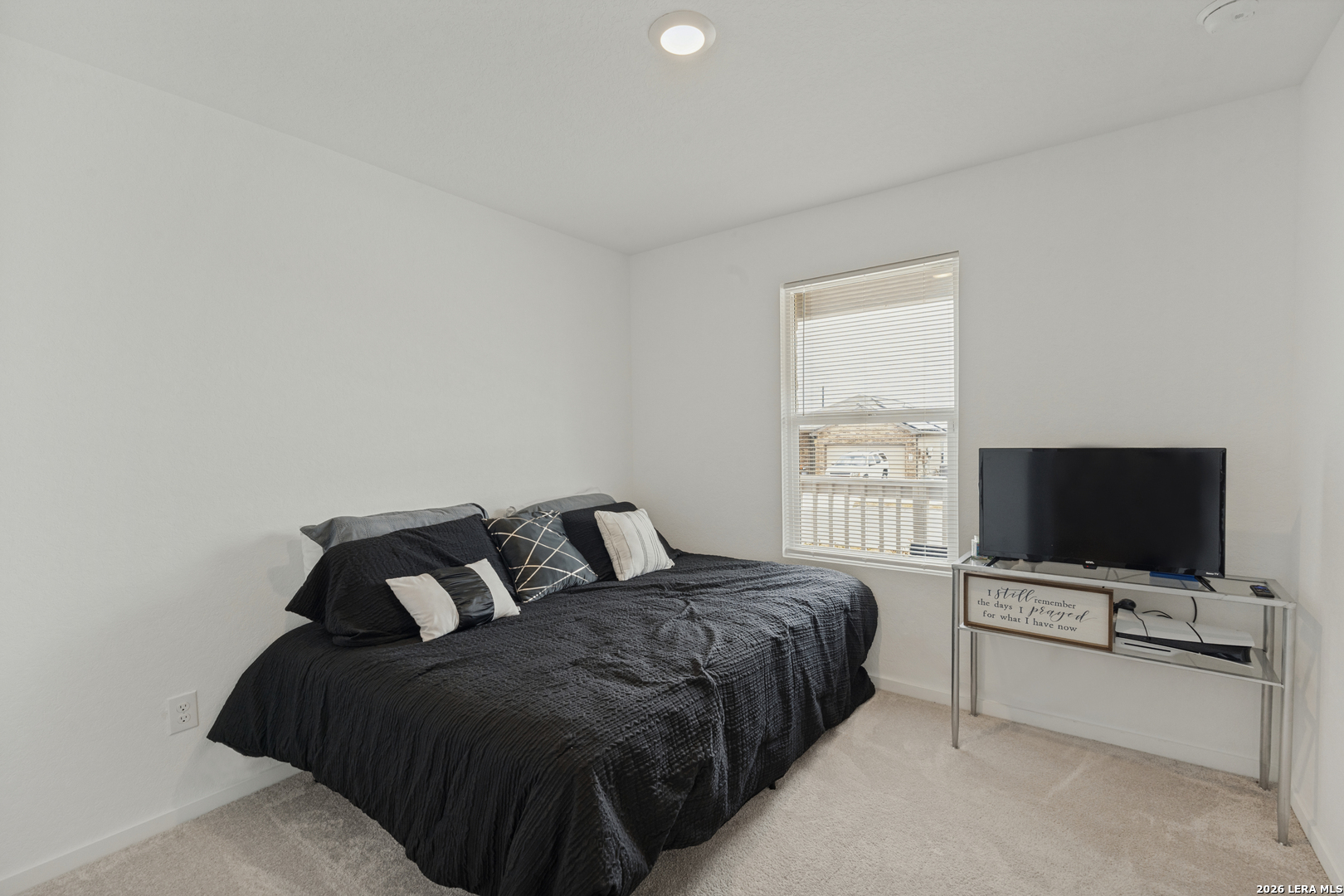913 RIVIERA CT